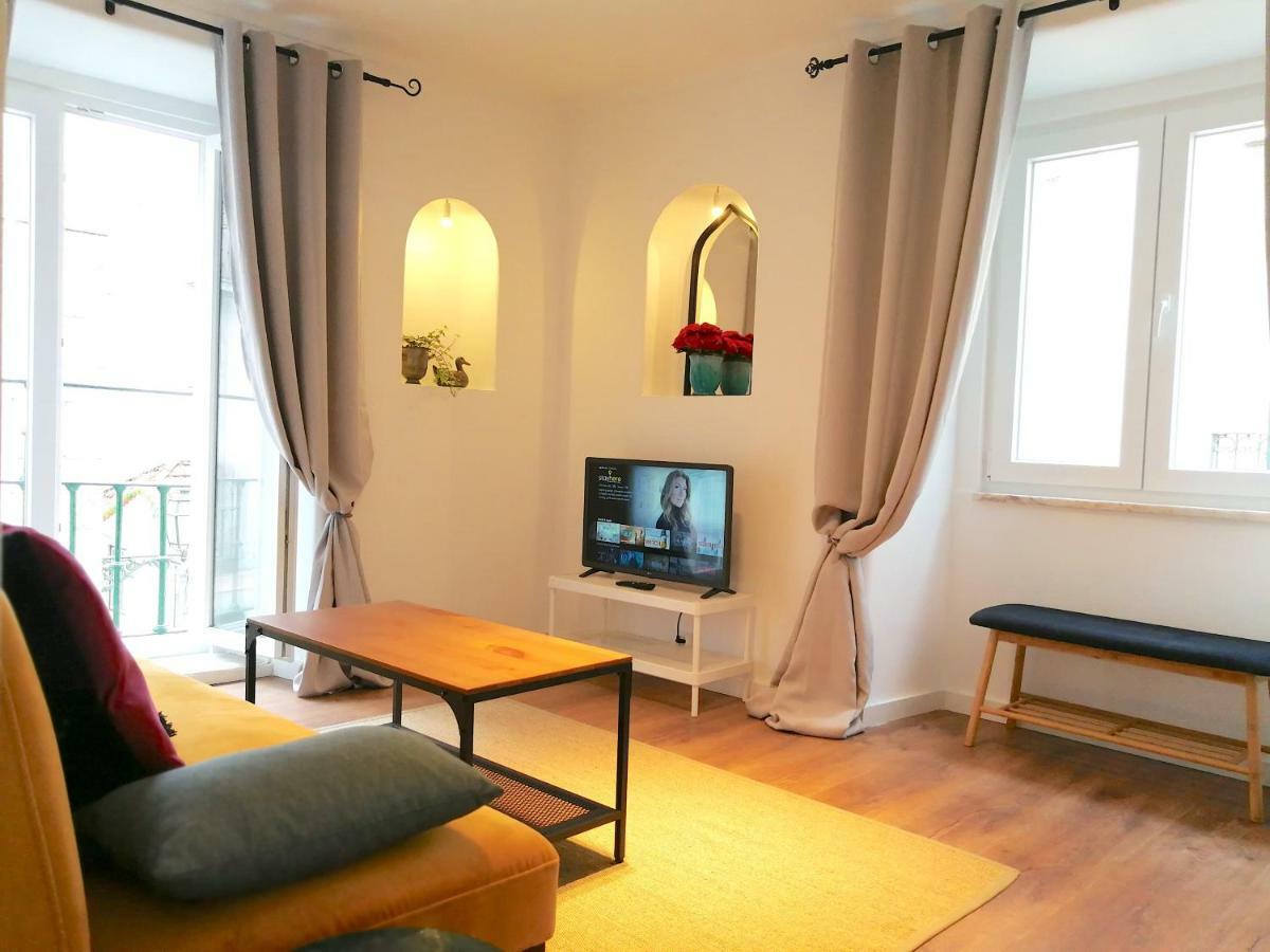 Appartamento Gorgeous Bairro Alto Lisbona Esterno foto